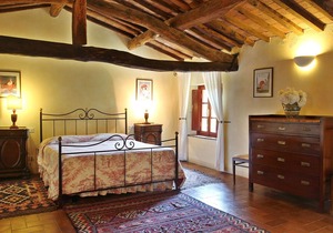 Villa in Segromigno In Monte with 5 bedrooms sleeps 10