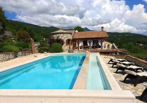 Villa Infinity