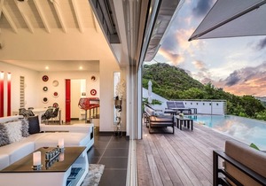 Villa Iris | Ocean View - Located in Tropical Grand Cul de Sac with Private Pool