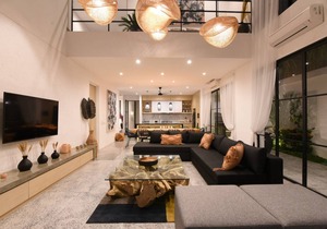 VILLA JEMMA · Luxury & Indulgence - close to FINNS BEACH CLUB