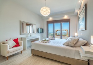 Villa Kedria 3 bedroom villa with a private heated pool