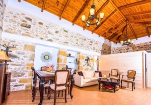 Villa Kera, Kera
