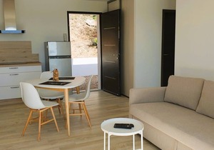 Villa L'Arbousier. 4 pers, piscine chauffée, 3 min plage en voiture
