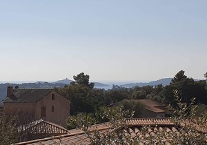 Villa L'Arbousier. 4 pers, piscine chauffée, 3 min plage en voiture