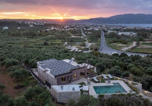 Villa Lady Dafni with private heated pool