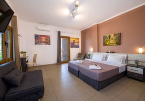 Villa Lady Dafni with private heated pool
