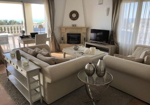 Villa Lirios