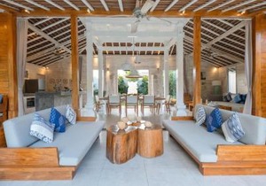 Villa Little Mannao by Villa Finder