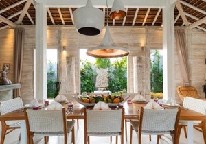 Villa Little Mannao by Villa Finder