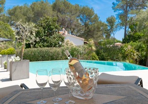 Villa Lucia - with infinity pool