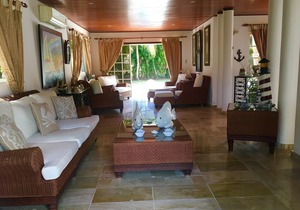 Villa M-3 Metro Country Club RD
