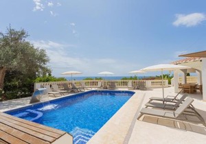 Villa Maitreya By MENORCARENTALS