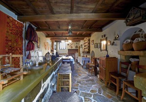 Villa Manthos - Traditional Mansion