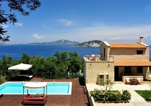 Villa Marathonisi View - wonderful 3 bedroom Zante villa, private pool and AC