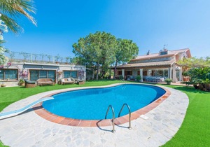 VILLA MARJALS