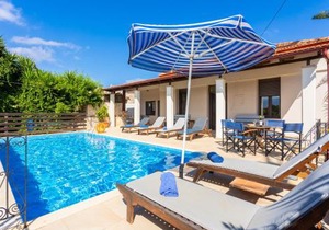 Villa Maro Large Private Pool AC WiFi