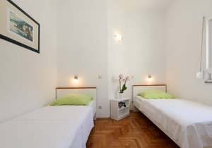 Villa Matija **** SWIMMING POOL HEATED, WiFi, NEAR THE BEACH, QUIET