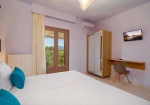 Villa Melograno III with private swimming pool
