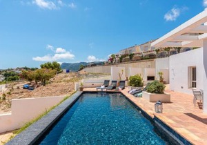 Villa Moderna - PlusHolidays