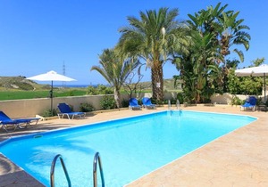 Villa Noni: Large Private Pool, A/C, WiFi