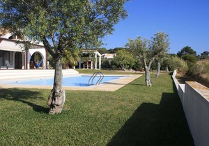 Villa Oasis Azul - beautiful villa with heated private pool, short walk to all amenities