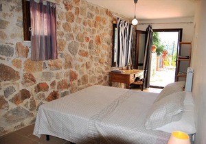 VILLA OASIS Relax & pool 15 min. far from the sea