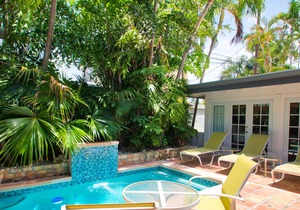 Villa Paradiso: A unique mid-town paradise