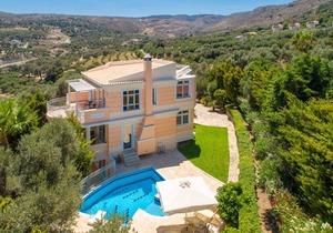 Villa Pelagos: Large Private Pool, Sea Views, A/C, WiFi, Eco-Friendly