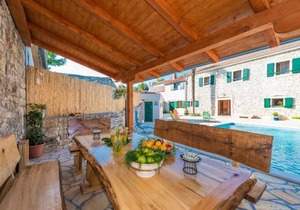 Villa Petrovi Dvori ZadarVillas