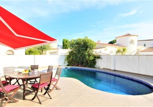 Villa Requesens 27 Empuriabrava - Barneda
