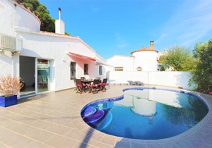 Villa Requesens 27 Empuriabrava - Barneda