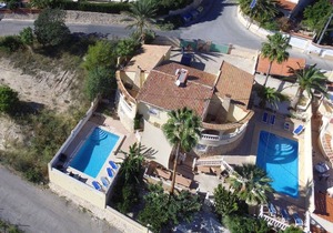 Villa Romeo Calpe for groups and large families with 2 pools