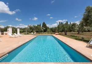 Villa Rosalore' by Perle di Puglia