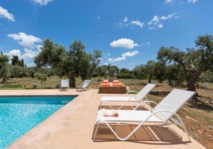 Villa Rosalore' by Perle di Puglia