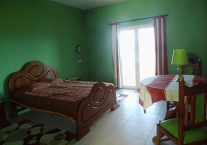 Villa São José, Bed and Breakfast Santiago Island: DOUBLE ROOM "VERDE"