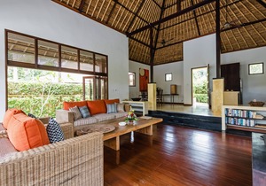 Villa Sasoon 3, 100 mt to Beach