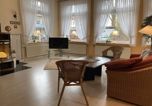 Villa Seeperle "Krähenhorst" - "Krähenhorst" Living on 100 m² in the historic Villa Seeperle