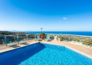 Villa Selini: Private Pool, Sea Views, A/C, WiFi, Eco-Friendly