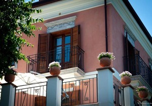 Villa Tecla