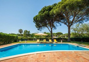 Villa Vale Do Lobo 626 3 Bedrooms Private Pool Short Walk To The Praca Vale Do Lobo