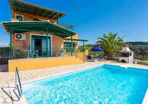 Villa Vera: Large Private Pool, Sea Views, A/C, WiFi, Eco-Friendly