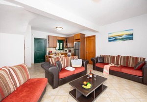 Villa Vera - Two Bedroom Villa, Sleeps 6