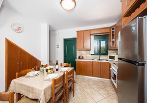 Villa Vera - Two Bedroom Villa, Sleeps 6