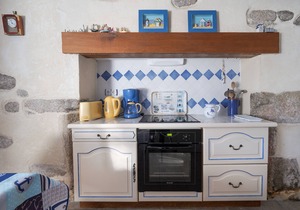 Villa with heated pool 900m from the sandy beach