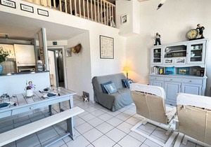 Villa with pool, tennis court, bowling alley