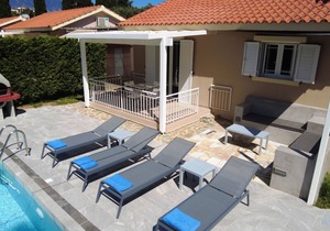 Villa with private pool in Svoronata near Avithos beach.
