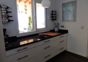 Villa with Private Pool,Stunning Sea Views,10 min walk to the beach air con Wifi