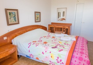 Villa with Private Pool and Sea ViewsVilla Lidia, 2 minutes walk from the beach