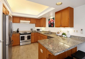 Villas of Kamalii 35: Cozy Condo w/AC, Shared Pool/Spa