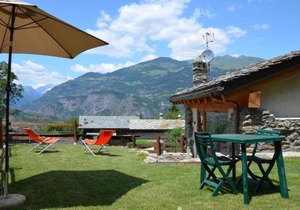 Villetta con giardino e panorama incantevole